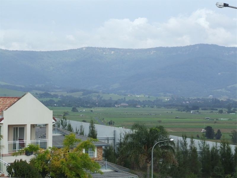 1/2  Havelock Place, Kiama Downs NSW 2533