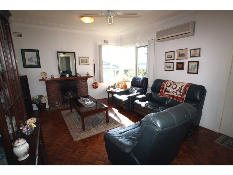 6  Hutchinson Street, Bombo NSW 2533