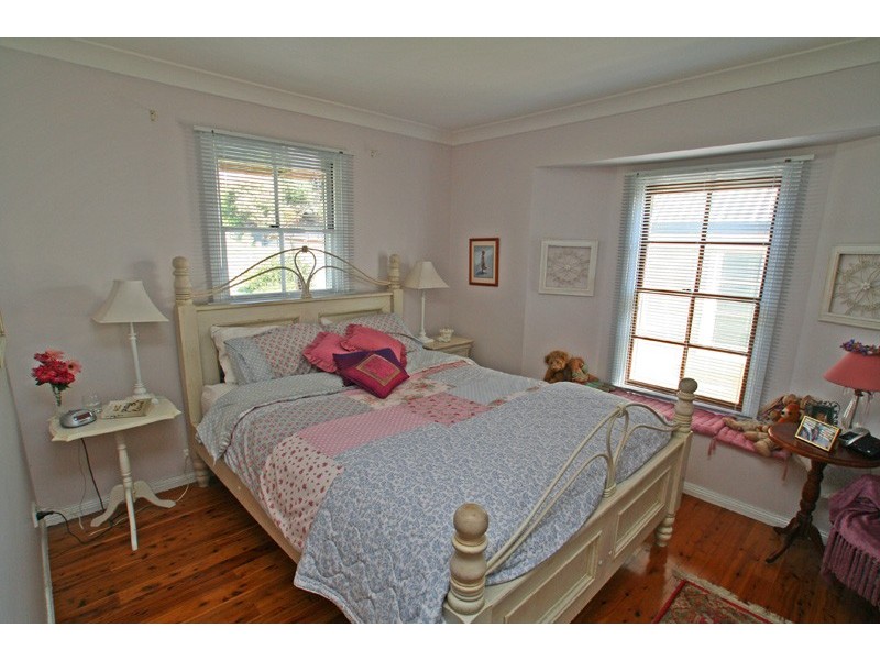 81 Barton Drive, Kiama Downs NSW 2533