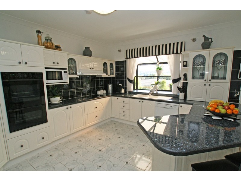 35  Newing Circuit, Kiama Downs NSW 2533