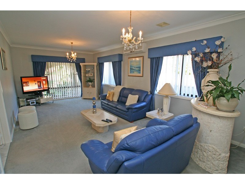 35  Newing Circuit, Kiama Downs NSW 2533