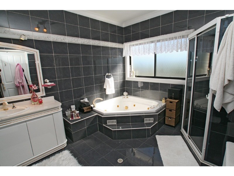 35  Newing Circuit, Kiama Downs NSW 2533