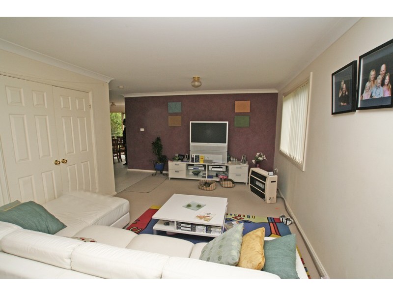 2/16  Murchison Street, Albion Park NSW 2527