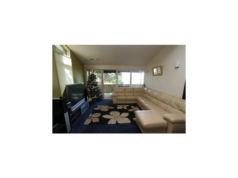 11 Hoolong Avenue, Kiama Downs NSW 2533