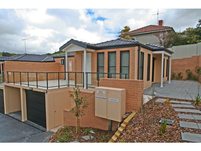 Villa 1 / 34  Farmer Street, Kiama NSW 2533