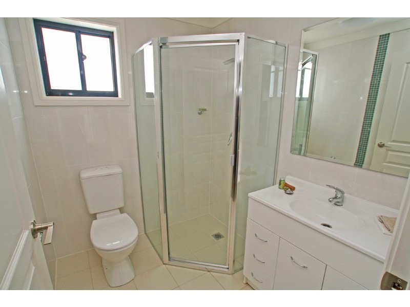 Villa 1 / 34  Farmer Street, Kiama NSW 2533