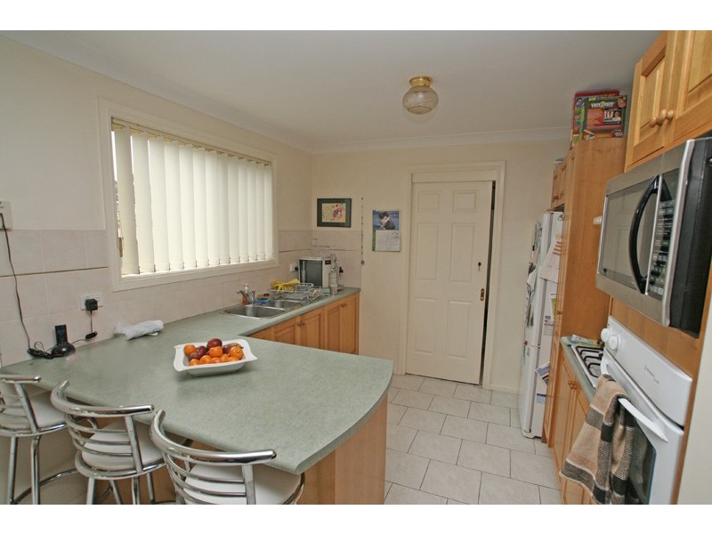 2/16  Murchison Street, Albion Park NSW 2527