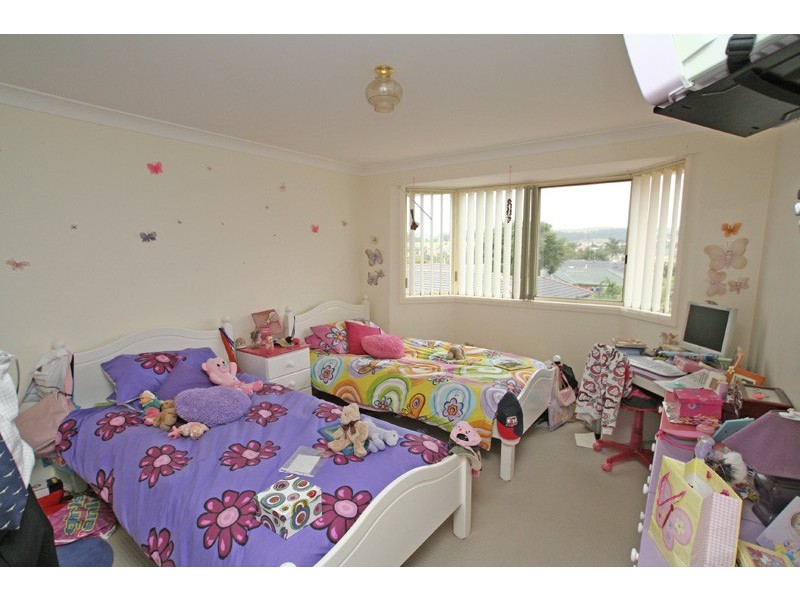 2/16  Murchison Street, Albion Park NSW 2527