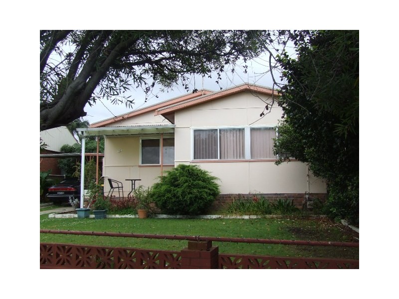 11  McGregor Avenue, Barrack Heights NSW 2528