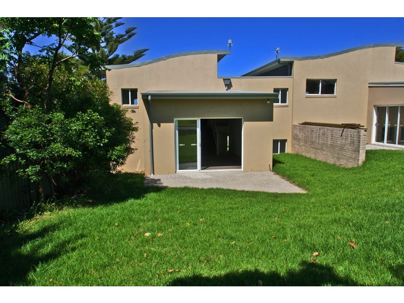 2 Kiarama Ave, Kiama Downs NSW 2533