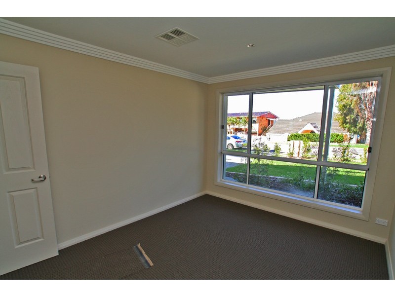 2 Kiarama Ave, Kiama Downs NSW 2533