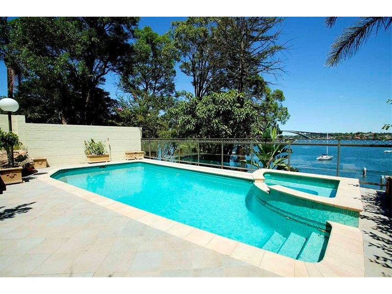 51 Wybalena Road, Hunters Hill NSW 2110