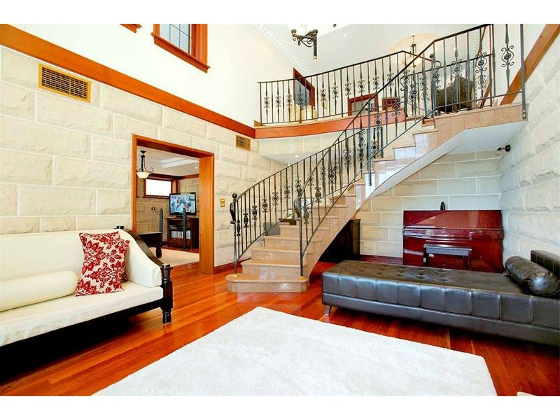 51 Wybalena Road, Hunters Hill NSW 2110