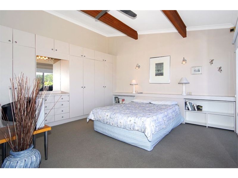 52 Tramway Road, North Avoca NSW 2260