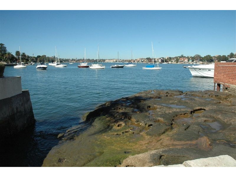 1 Lyndhurst Crescent, Hunters Hill NSW 2110