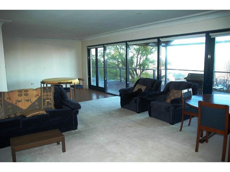 5 Ina Drive, Cowra NSW 2794