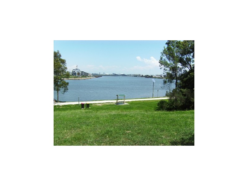 25/4 Bank Street, Meadowbank NSW 2114