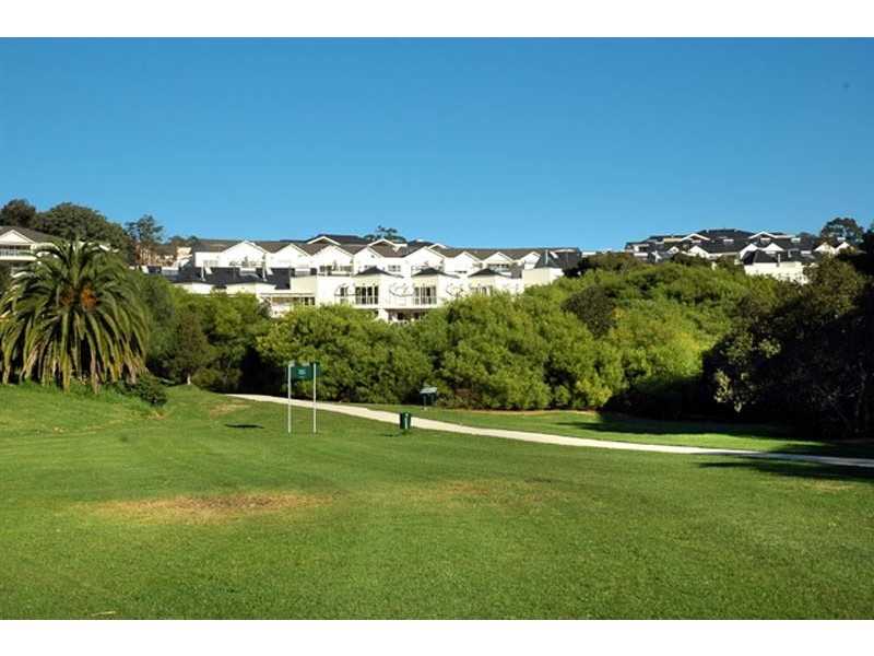 2/2  Fryar Place, Huntleys Cove NSW 2111