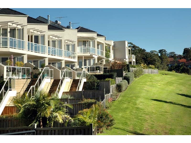2/2  Fryar Place, Huntleys Cove NSW 2111