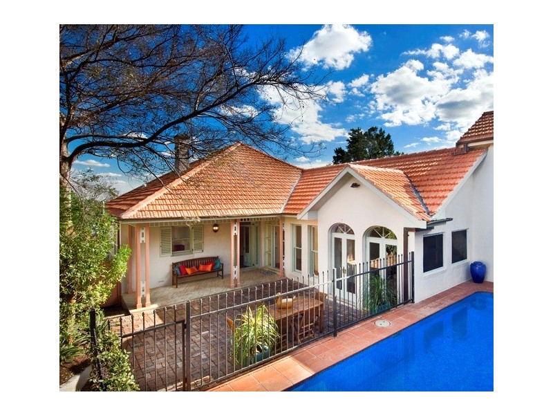 15  Beach Street, Tennyson Point, Gladesville NSW 2111