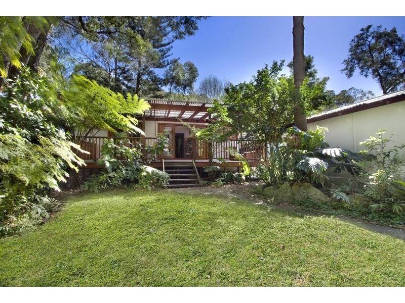 38 Pearl Beach Drive, Pearl Beach NSW 2256