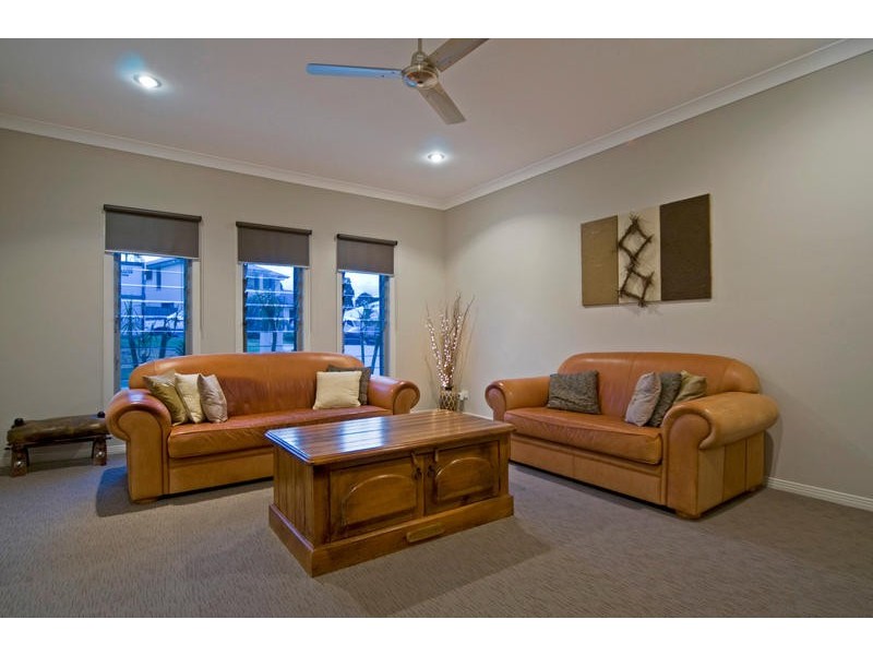 23  Slipstream Rd Coomera Waters, Coomera QLD 4209