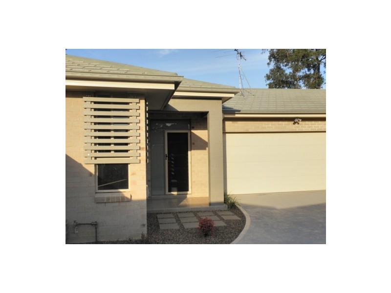 1/7 Lindeman Grove, Cessnock NSW 2325
