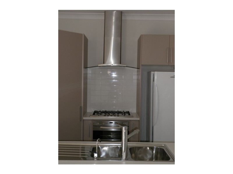 1/7 Lindeman Grove, Cessnock NSW 2325