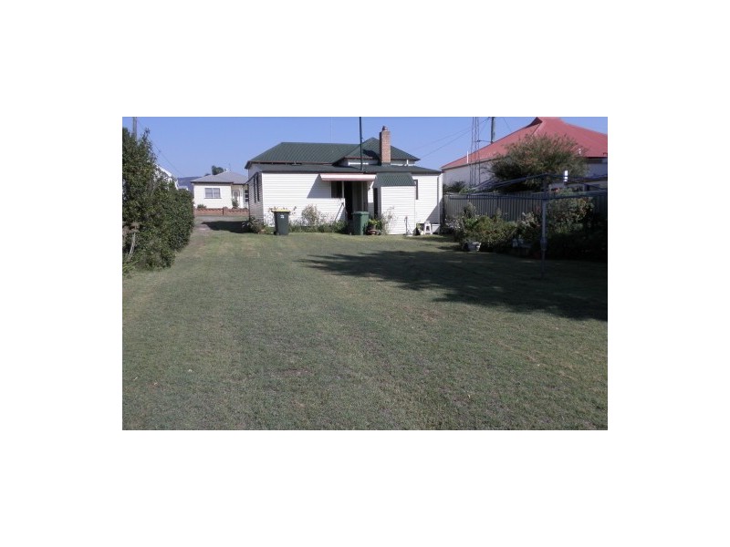 18 Hickey Street, Cessnock NSW 2325