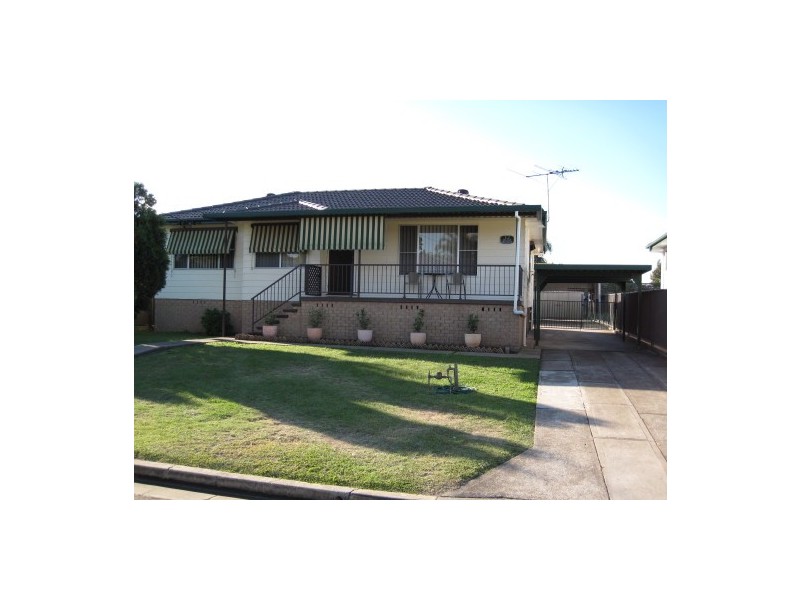 12 Lee-Ann Crescent, Cessnock NSW 2325