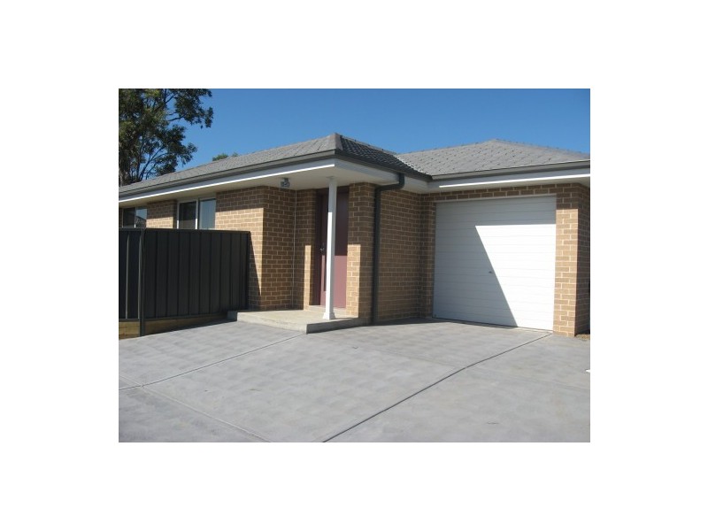 1/3 & 2/3 Allwood Close, Branxton NSW 2335