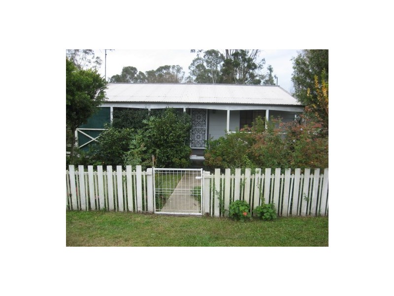 22 John Street, Ellalong NSW 2325