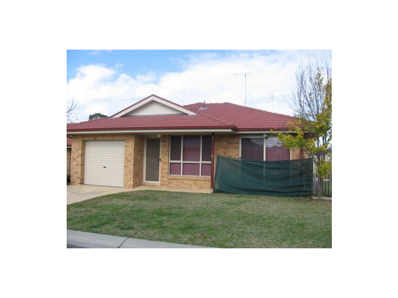 2/12 Chidgey Street, Cessnock NSW 2325