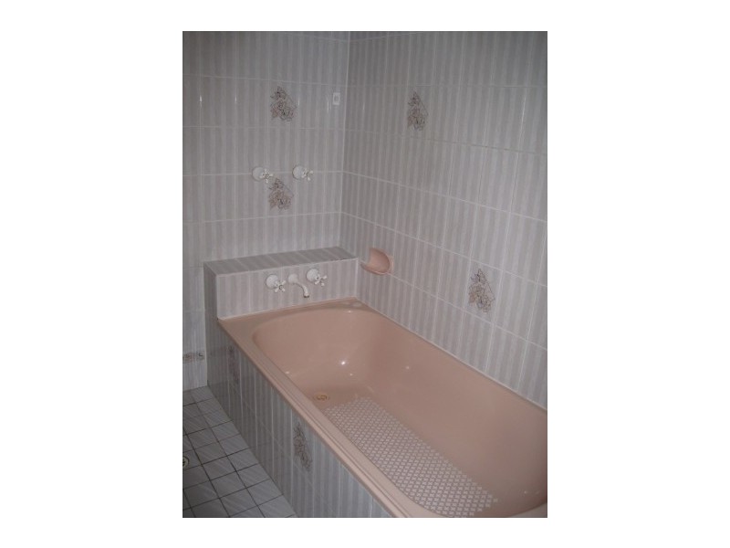 8 Lambert Street, Cessnock NSW 2325