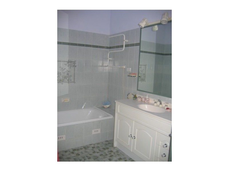 73 Macquarie Avenue, Cessnock NSW 2325