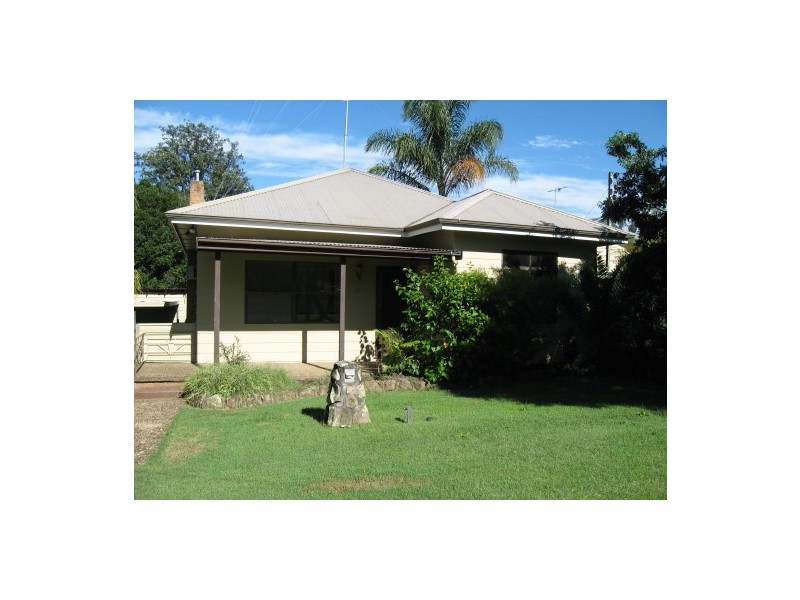 27 Desmond Street, Cessnock NSW 2325