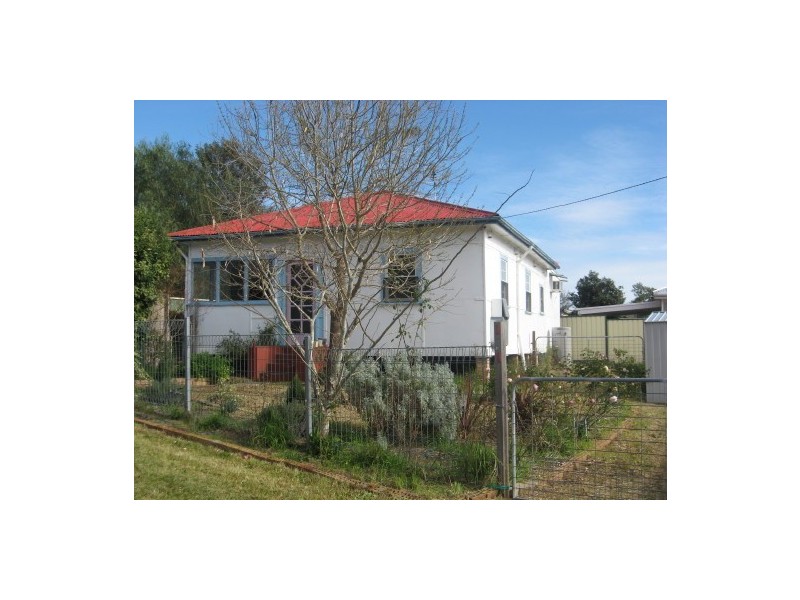 27 Adelaide Street, Paxton NSW 2325