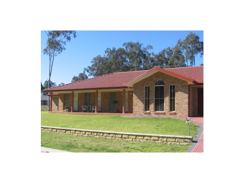 4 Mount Pleasant Grove, Cessnock NSW 2325