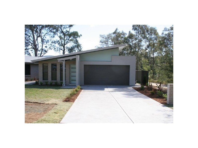 2/23 Mount Pleasant Grove, Cessnock NSW 2325