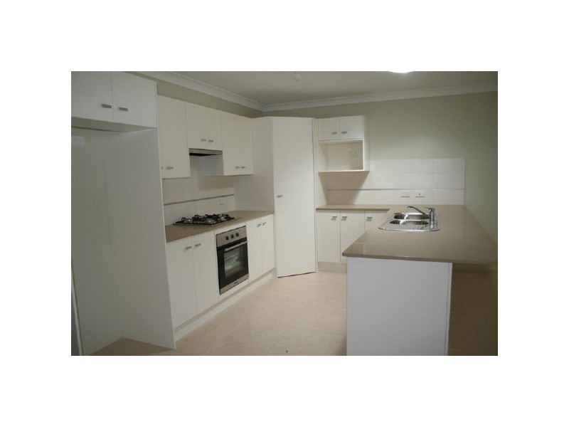 2/23 Mount Pleasant Grove, Cessnock NSW 2325