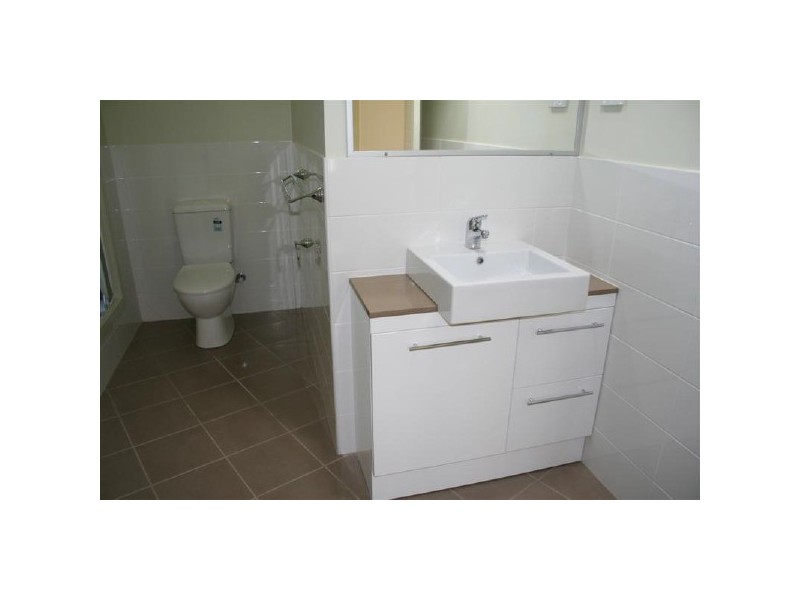 2/23 Mount Pleasant Grove, Cessnock NSW 2325