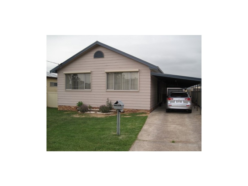 5 Mills Crescent, Cessnock NSW 2325