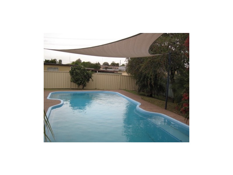 5 Mills Crescent, Cessnock NSW 2325