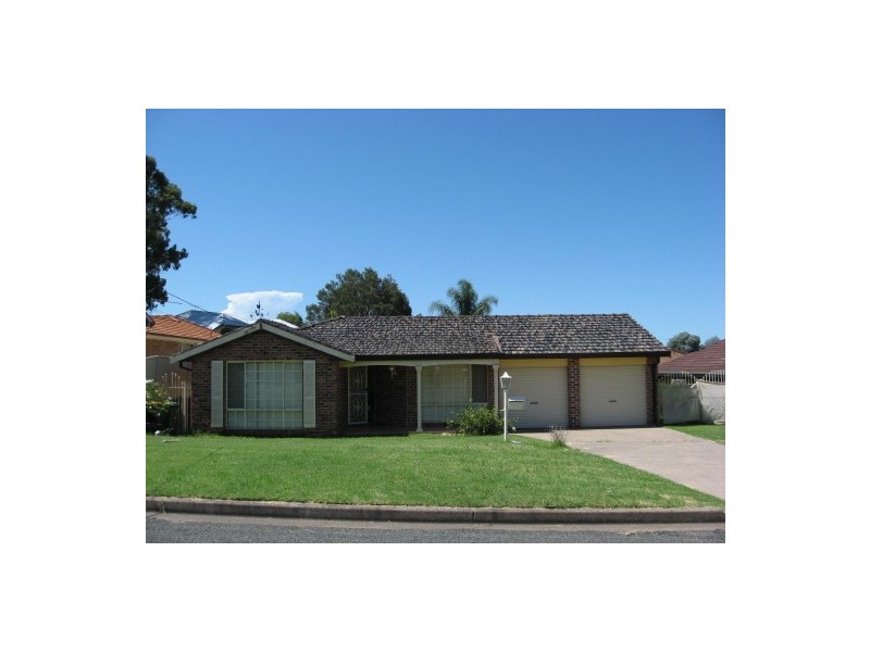 9 Campbell Street, Cessnock NSW 2325