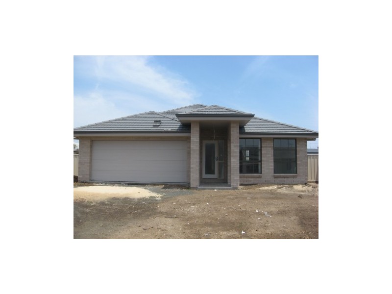 13 Alpine Avenue, Cessnock NSW 2325