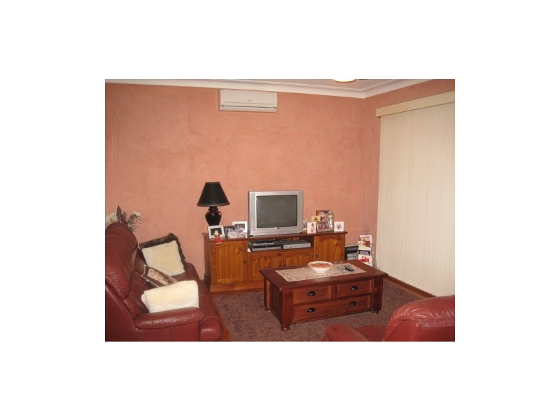 84 Desmond Street, Cessnock NSW 2325