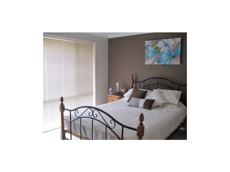 8 Sutton Grove, Branxton NSW 2335