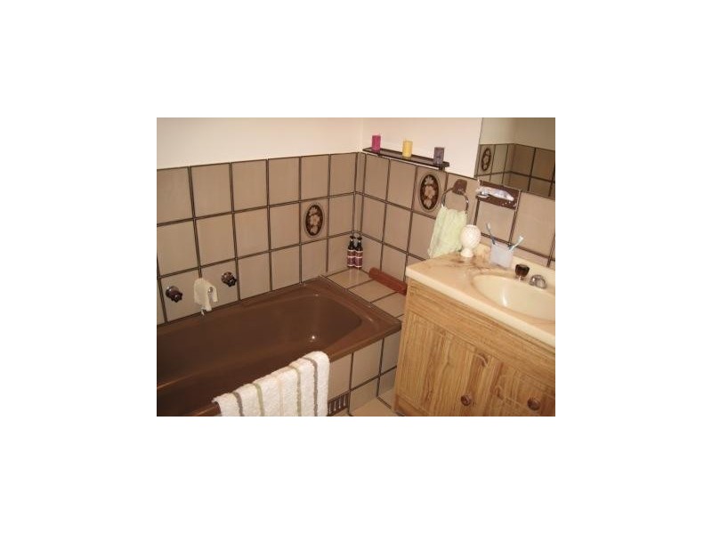 15 Mackellar, Cessnock NSW 2325