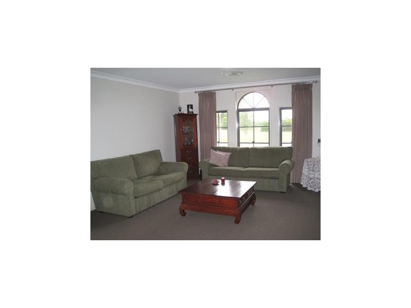 12 Chablis Drive, Cessnock NSW 2325