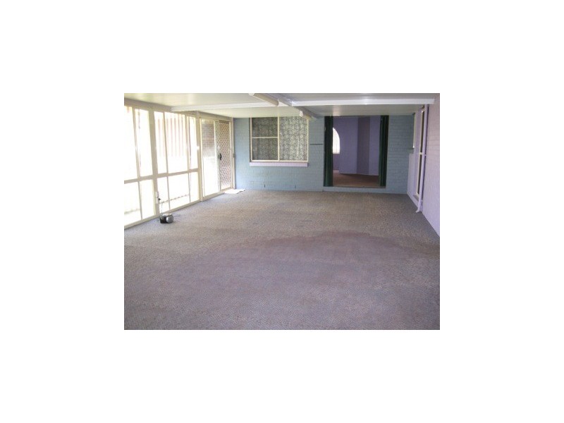 27 Tomalpin Street, Kearsley NSW 2325